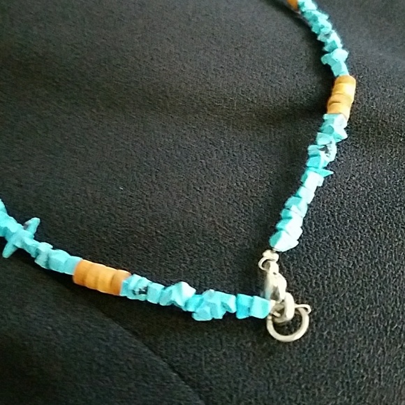 BLUE STONE NECKLACE WITH WOODEN BEADS - Picture 3 of 3